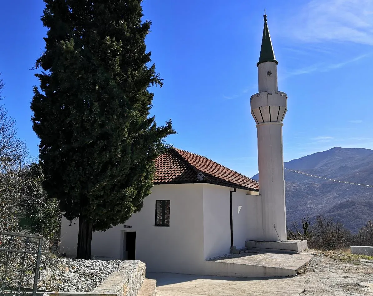 Džamija u Tejanima Bar