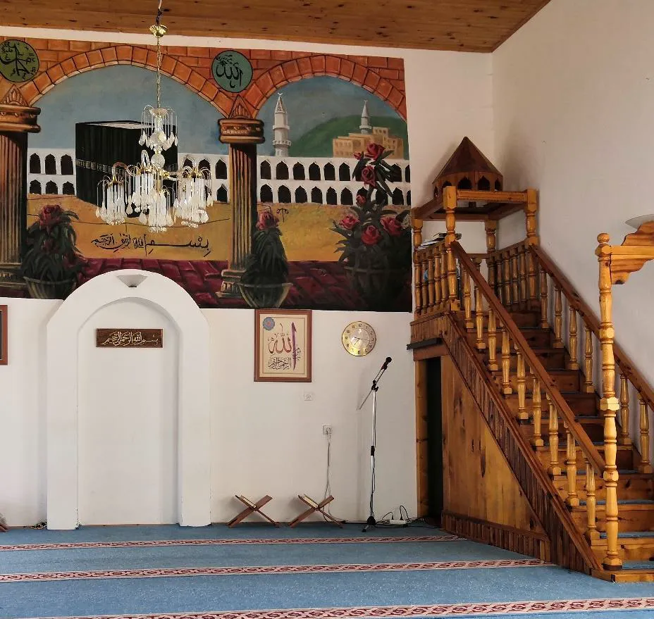 Džamija u Loznoj Bijelo Polje
