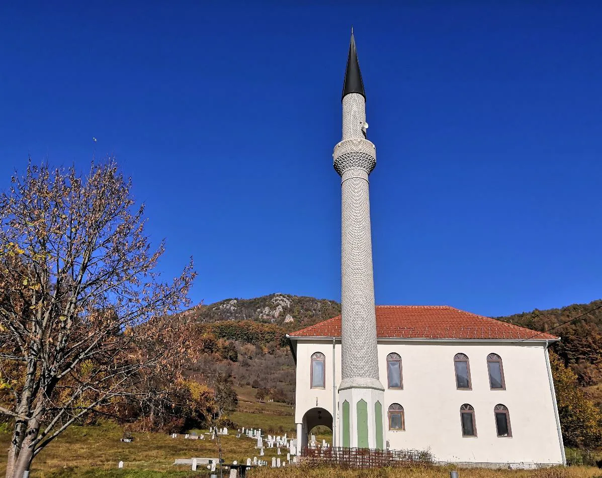 Džamija u Ivanju Bijelo Polje